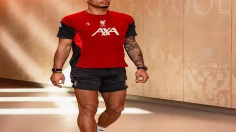 拜仁2025夏季转会目标锁定西蒙斯，维尔茨继续领跑未来首选之列